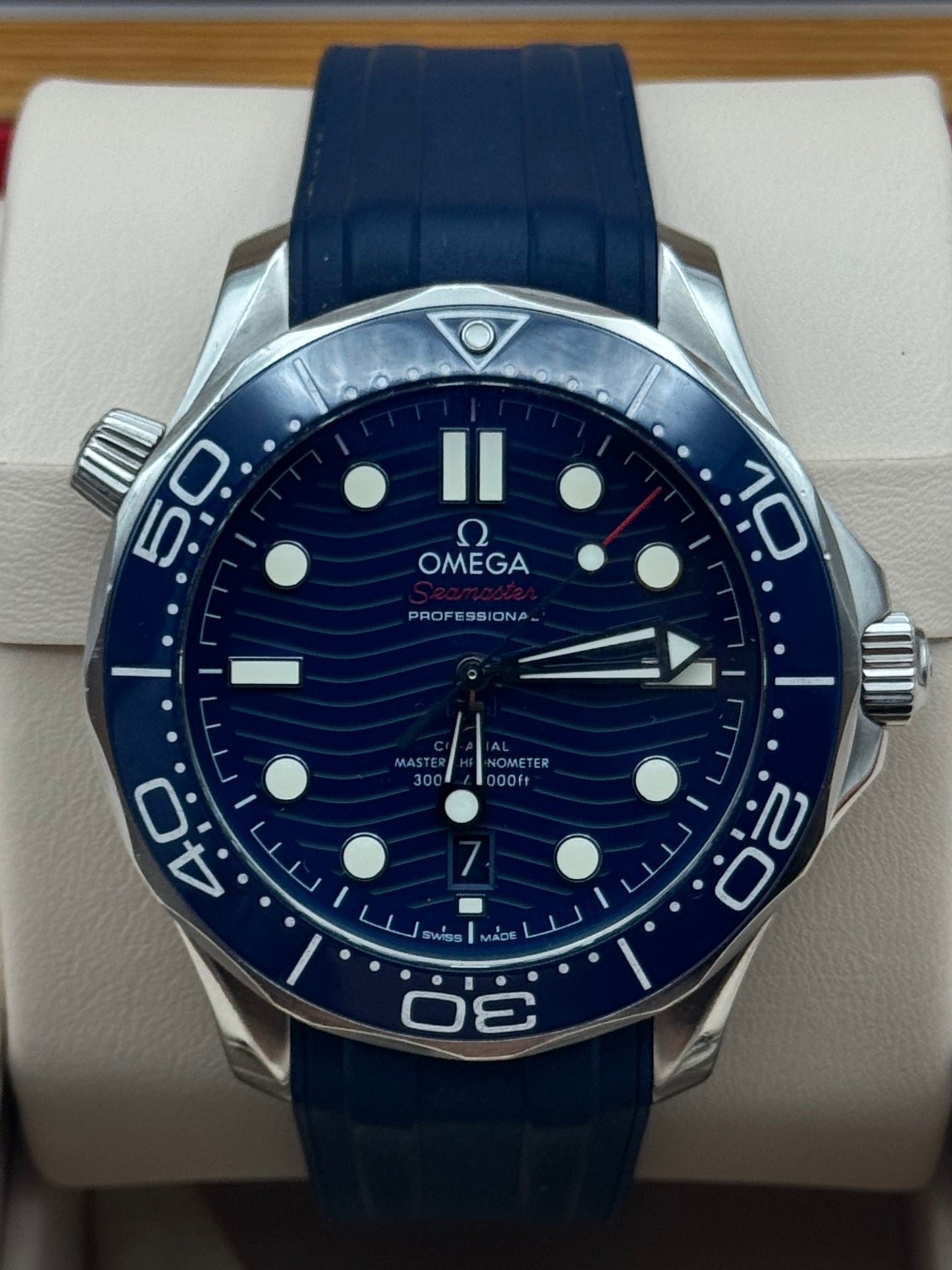 Omega Seamaster Diver 300 M - 210.32.42.20.03.001
