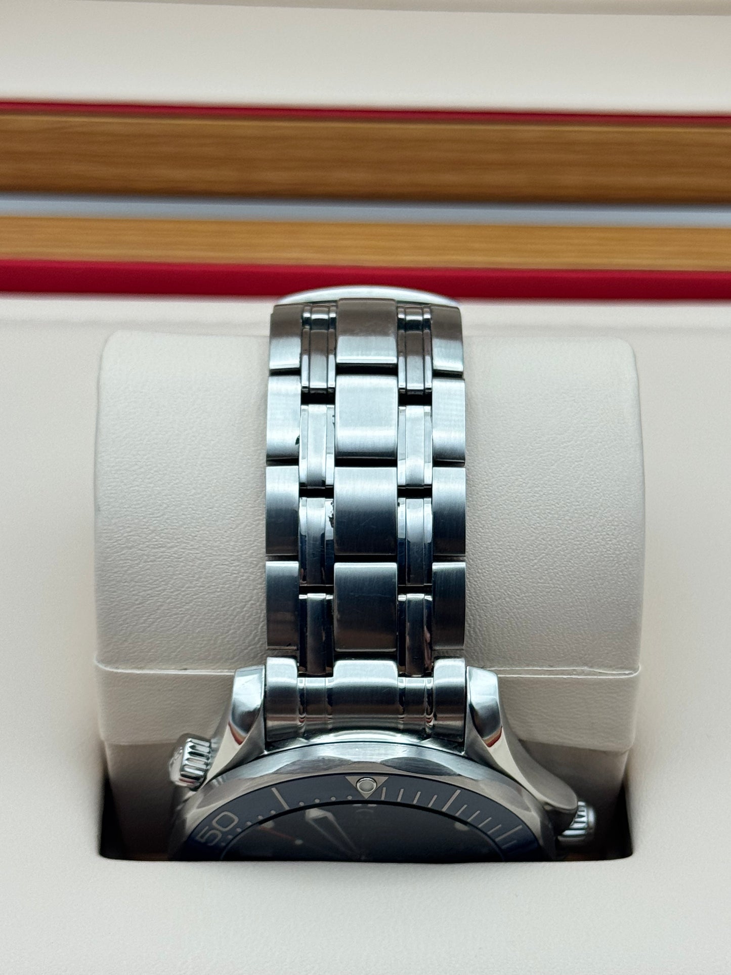 Omega Seamaster Diver 300 M - 212.30.41.20.03.001