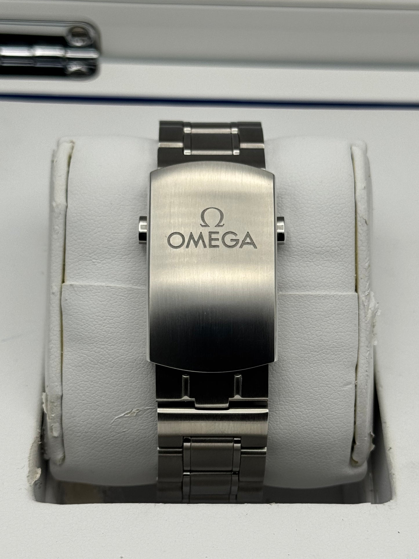 Omega Speedmaster 2020 Tokyo Limited - 522.30.42.30.04.001