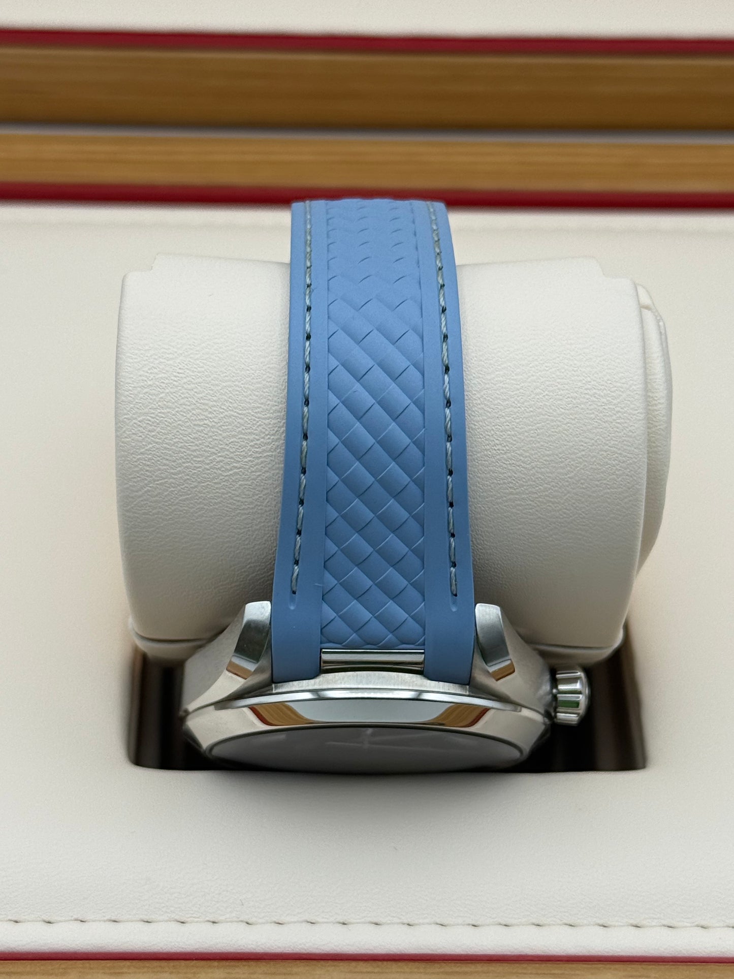 Omega Seamaster Aqua Terra Worldtimer - 220.12.43.22.03.002