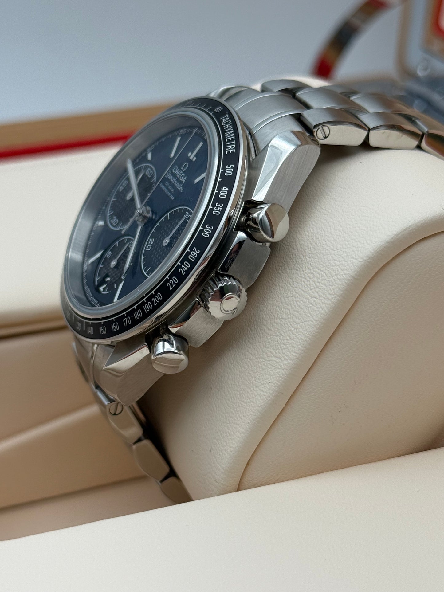 Omega Speedmaster Racing - 326.30.40.50.03.001