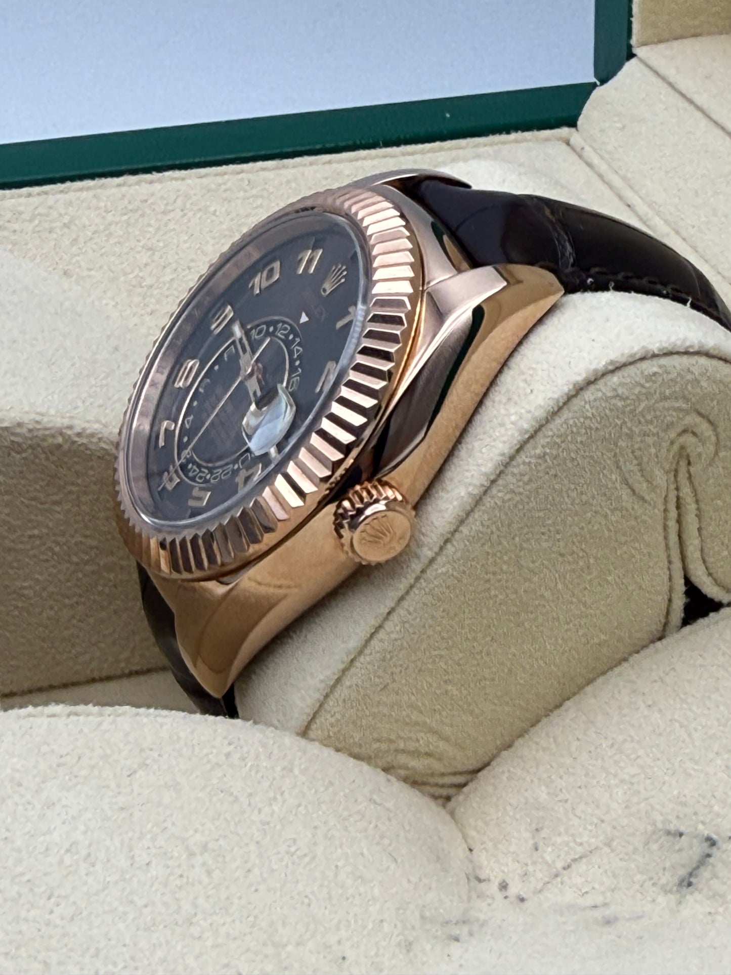 Rolex Sky-Dweller 18Kt Rosegold - 326135