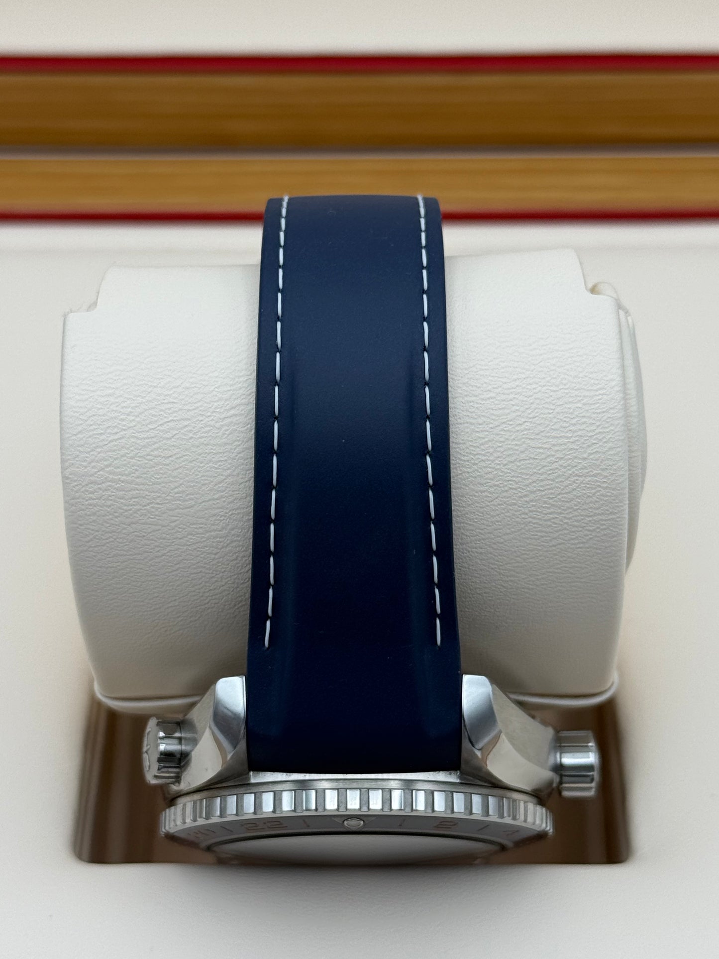 Omega Seamaster Planet Ocean 600M GMT - 232.32.44.22.03.001
