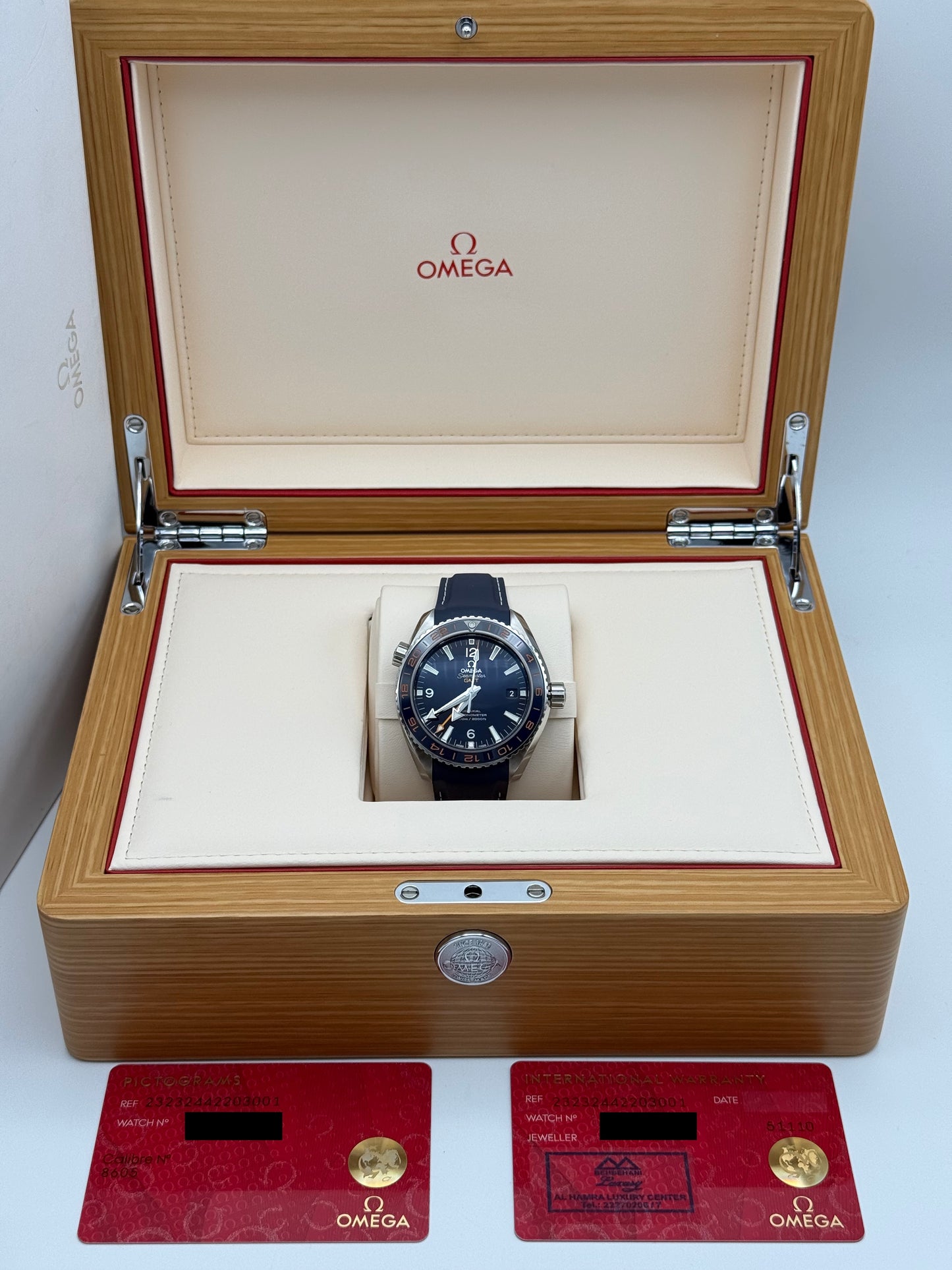 Omega Seamaster Planet Ocean 600M GMT - 232.32.44.22.03.001