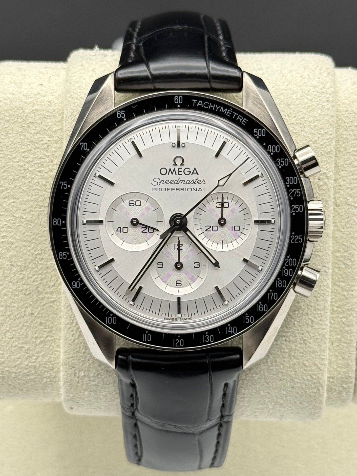 Speedmaster Professional Moonwatch 18Kt Gold - 310.63.42.50.02.001