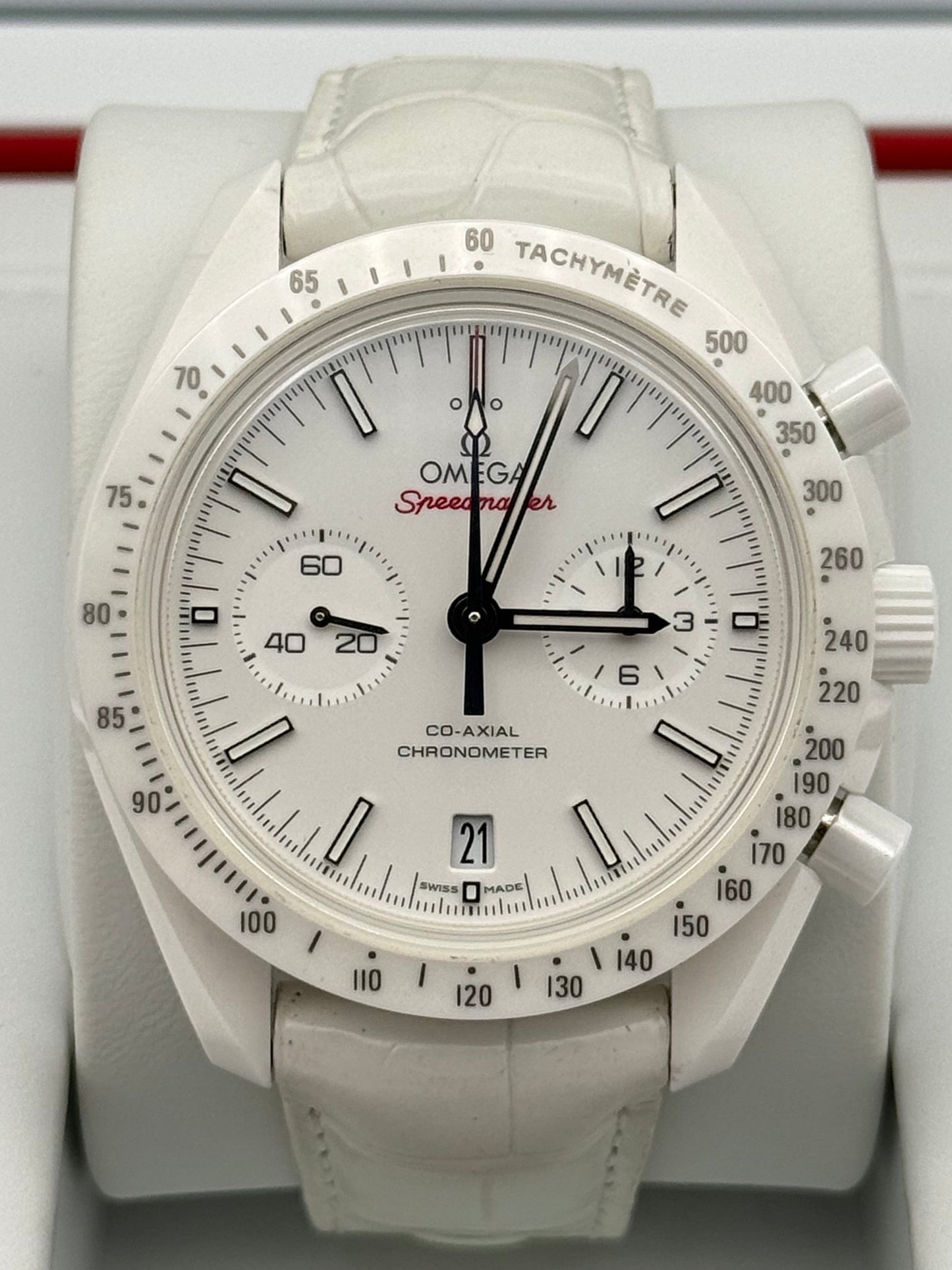 Omega Speedmaster Moonwatch White Side Of The Moon - 311.93.44.51.04.002