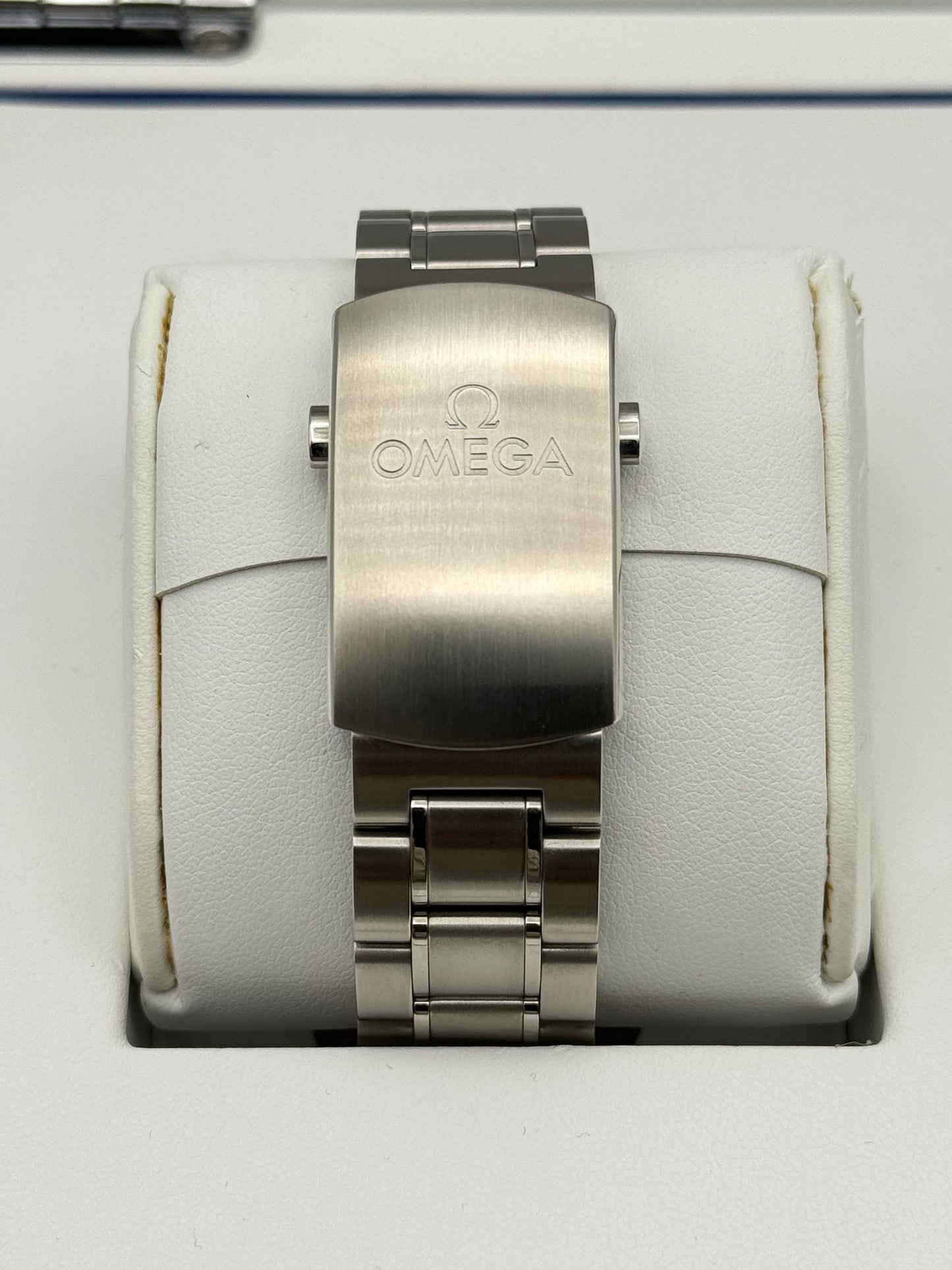 Omega Speedmaster 2020 Tokyo Limited - 522.20.42.30.06.001