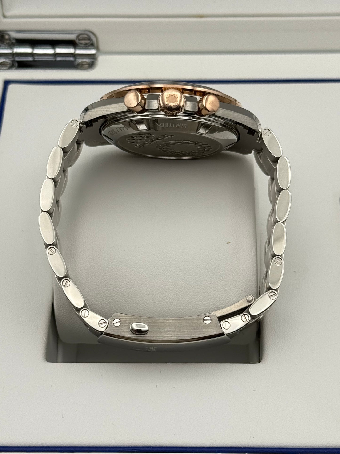 Omega Speedmaster 2020 Tokyo Limited - 522.20.42.30.06.001