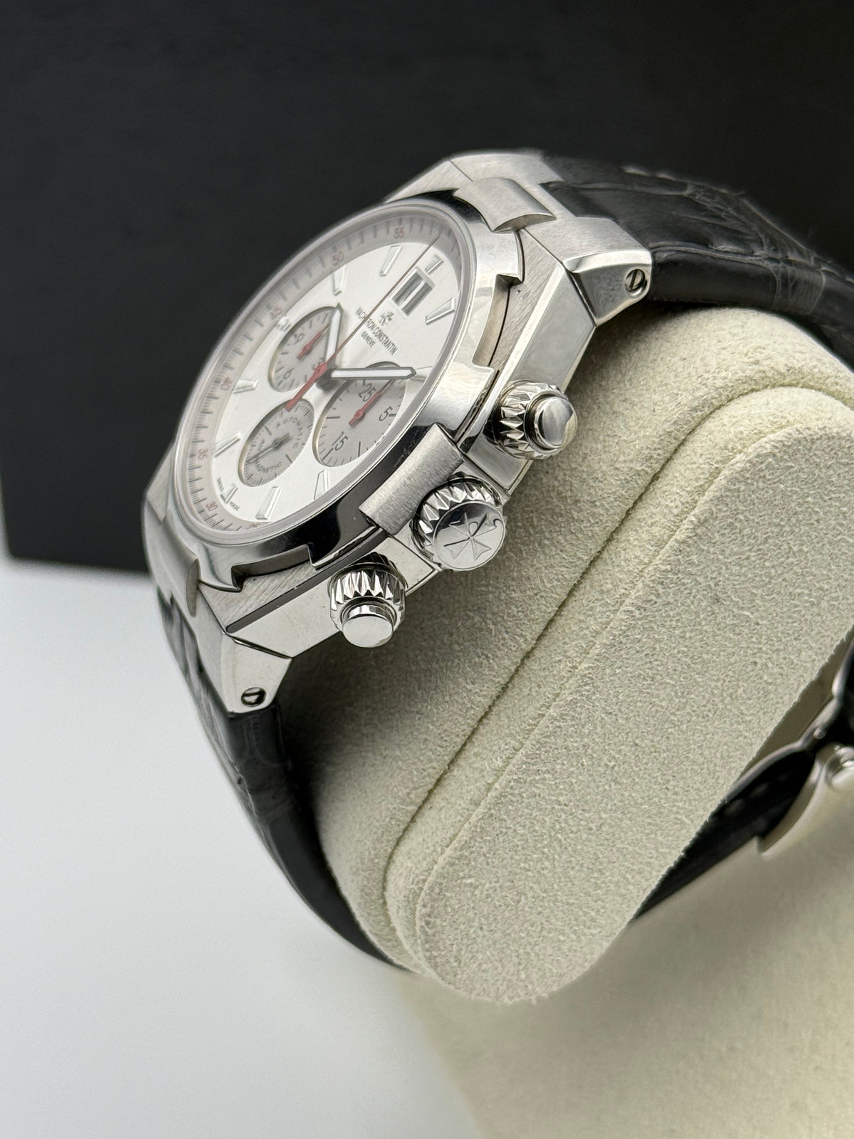 Vacheron Constantin Overseas Chronograph - 49150/000A-9017